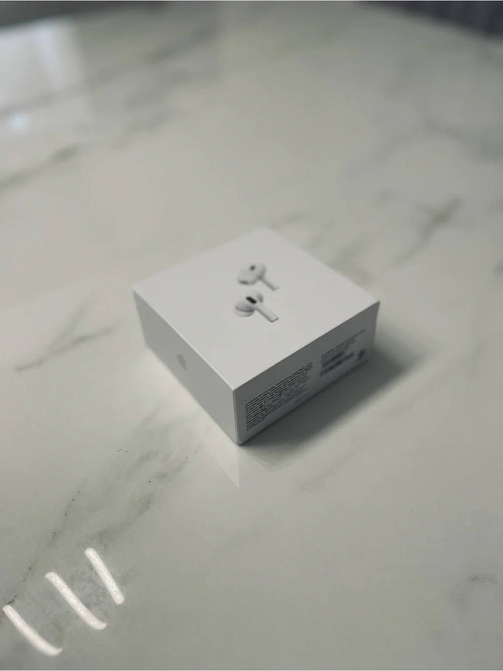 Apple AirPods Pro (2nd generation) Box in White
